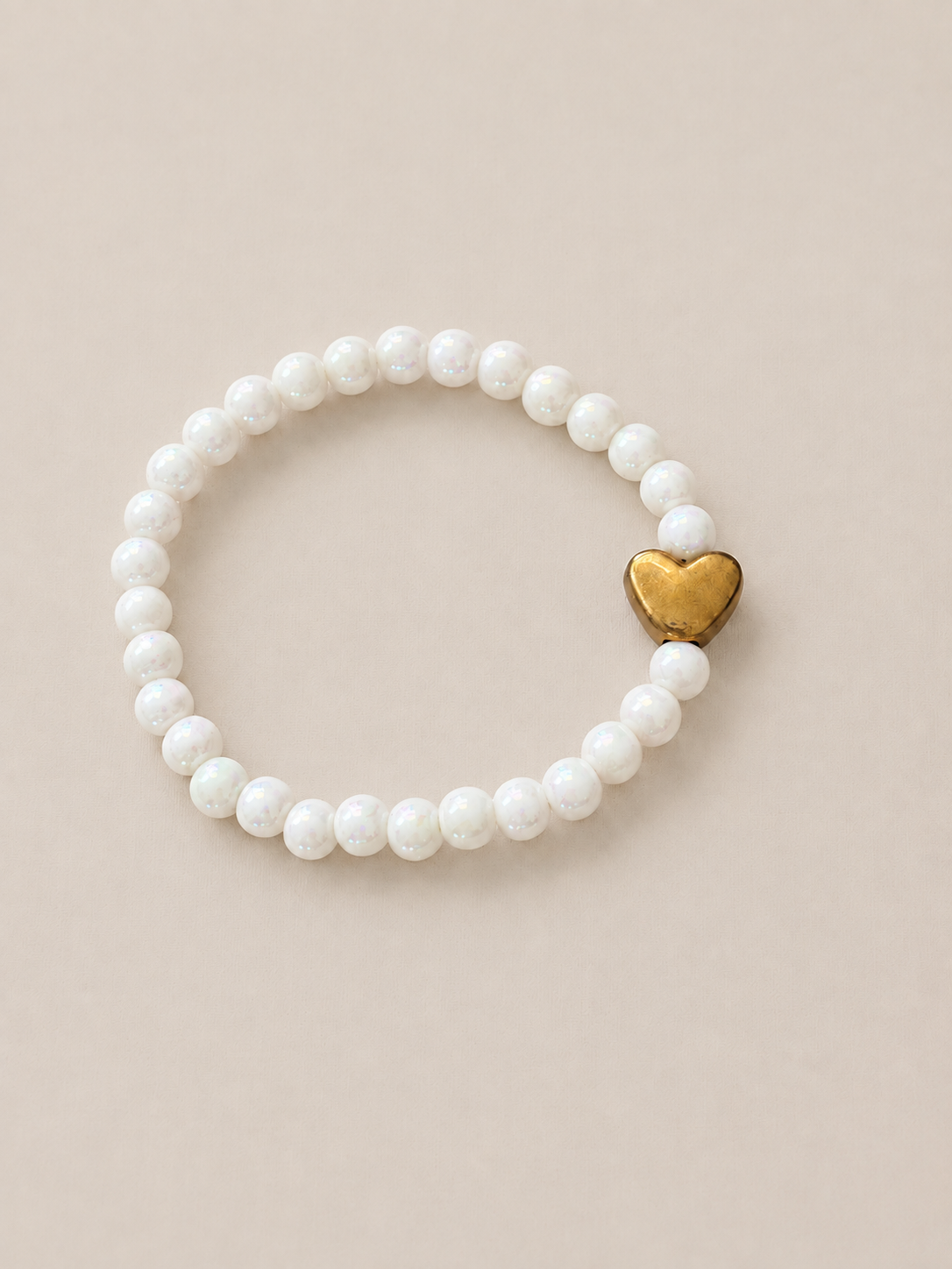 Pearly White and Gold Heart Bracelet